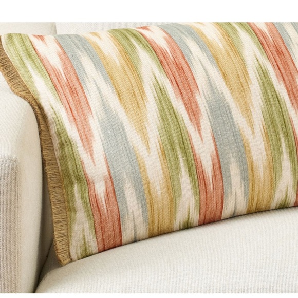 NWT Pottery Barn Kravet Ikat Lumbar Pillow Cover With Fringe - Picture 3 of 10